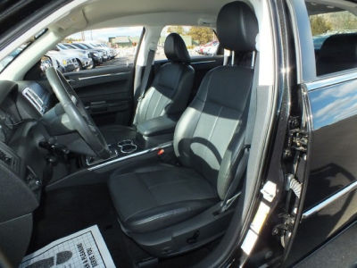 2009 Chrysler 300  Touring/Signature Series