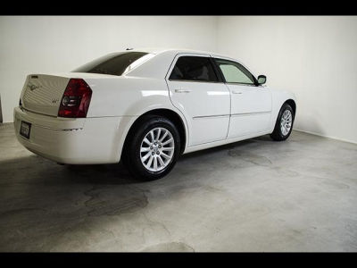 2009 Chrysler 300  Touring