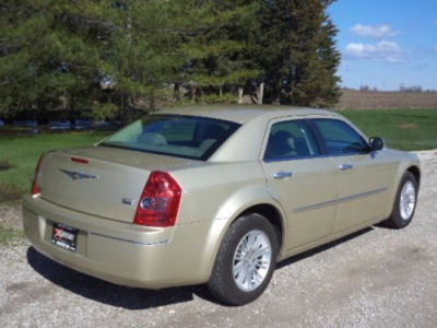 2010 Chrysler 300  Touring