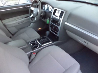 2010 Chrysler 300  Touring