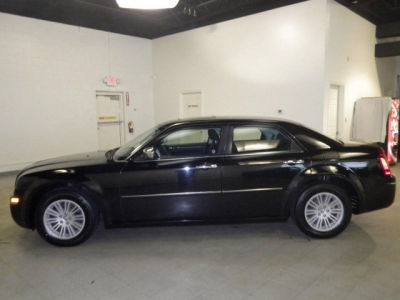 2010 Chrysler 300  Touring