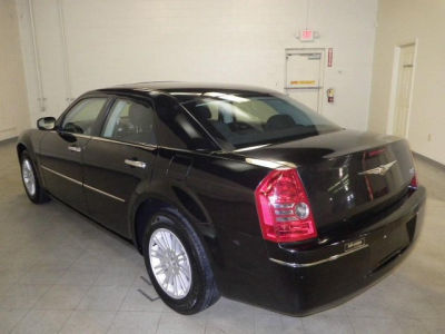 2010 Chrysler 300  Touring