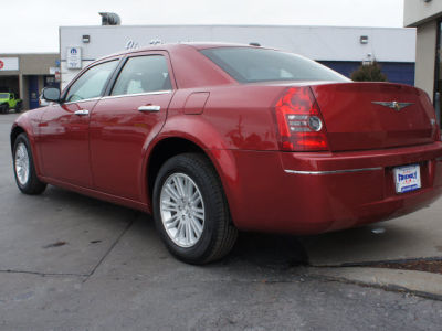 2010 Chrysler 300  Touring Plus