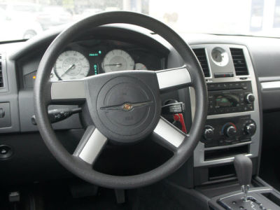 2010 Chrysler 300  Touring Plus