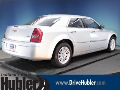 2010 Chrysler 300  Touring