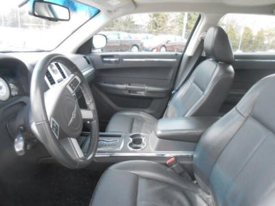 2010 Chrysler 300  Touring