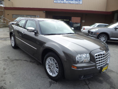 2010 Chrysler 300  Touring