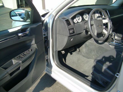 2010 Chrysler 300  Touring