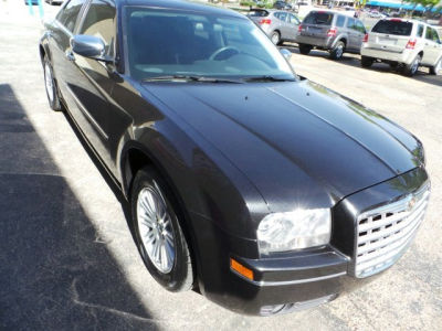 2010 Chrysler 300  Touring Executive