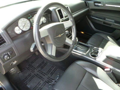 2010 Chrysler 300  Touring Executive