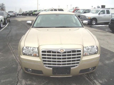 2010 Chrysler 300  Touring Signature