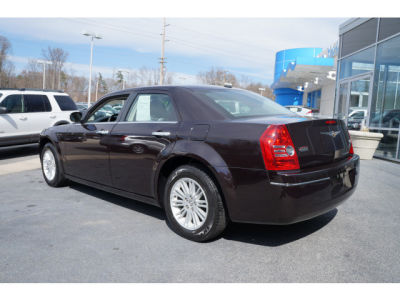 2010 Chrysler 300  Touring