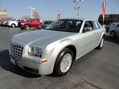 2010 Chrysler 300  Touring