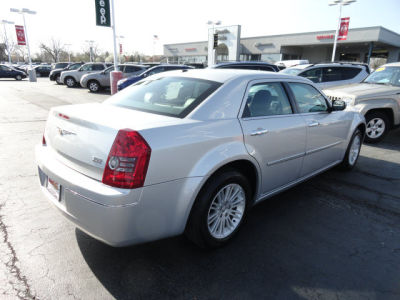 2010 Chrysler 300  Touring