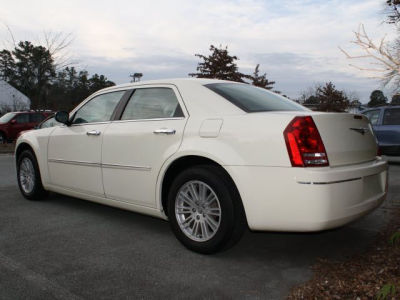2010 Chrysler 300  Touring