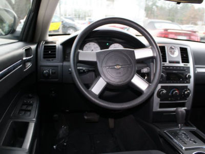 2010 Chrysler 300  Touring
