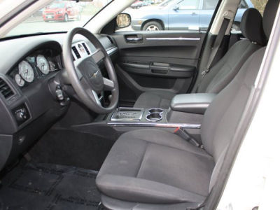 2010 Chrysler 300  Touring