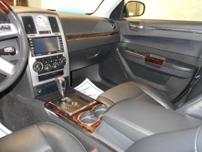 2009 Chrysler 300  Limited