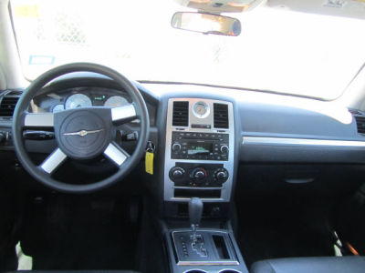 2010 Chrysler 300  Touring Plus