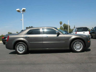 2010 Chrysler 300  Touring