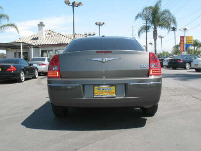 2010 Chrysler 300  Touring