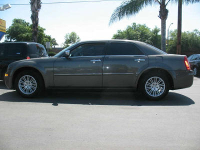 2010 Chrysler 300  Touring