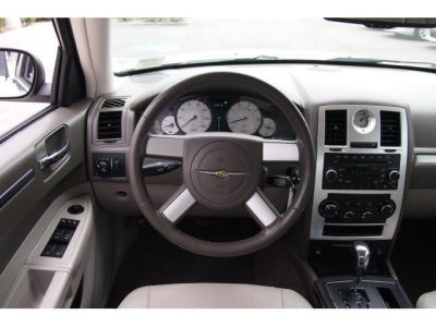 2009 Chrysler 300  Touring