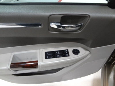 2008 Chrysler 300  Limited