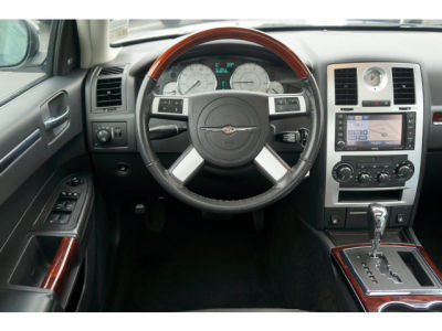 2009 Chrysler 300  Limited