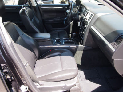 2010 Chrysler 300  Touring