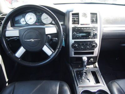 2010 Chrysler 300  Touring