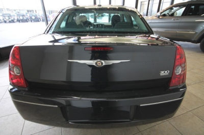 2010 Chrysler 300  Touring Plus