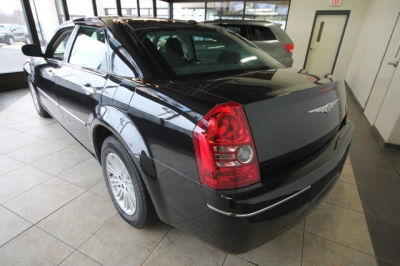 2010 Chrysler 300  Touring Plus