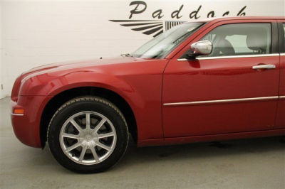 2010 Chrysler 300  Touring/Signature Series