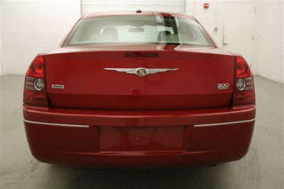 2010 Chrysler 300  Touring/Signature Series