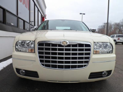 2010 Chrysler 300  Touring