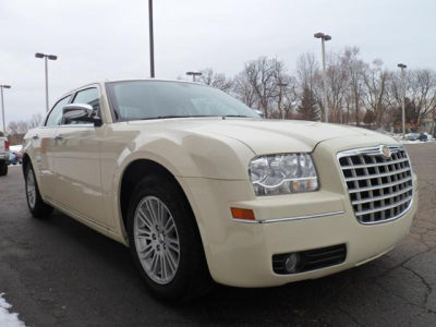 2010 Chrysler 300  Touring