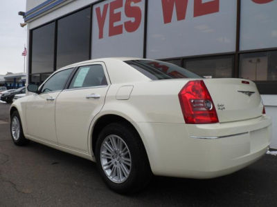 2010 Chrysler 300  Touring