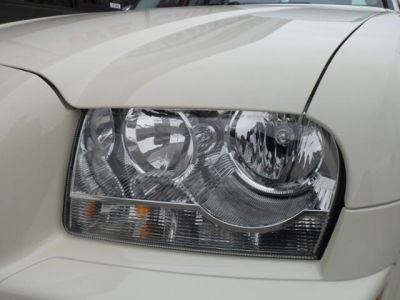 2010 Chrysler 300  Touring