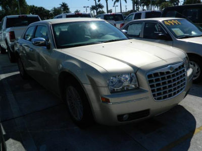 2010 Chrysler 300  Touring