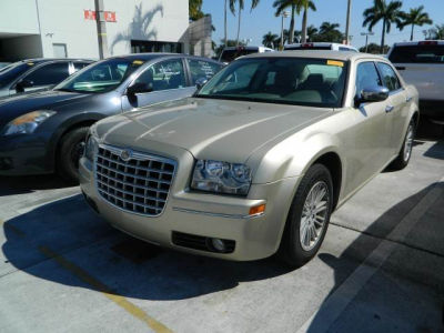 2010 Chrysler 300  Touring
