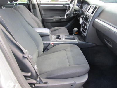 2010 Chrysler 300  Touring