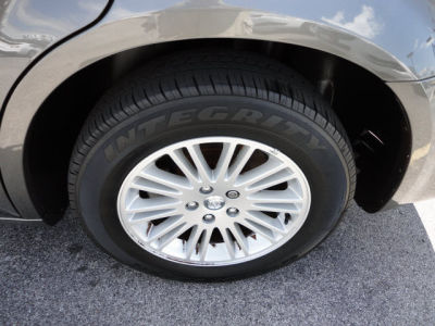 2010 Chrysler 300  Touring