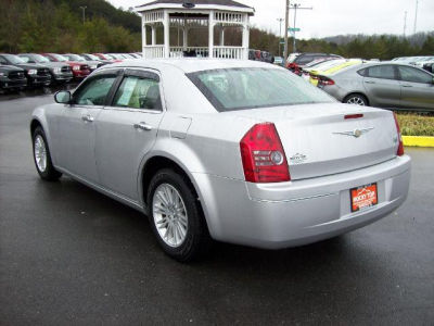 2010 Chrysler 300  Touring