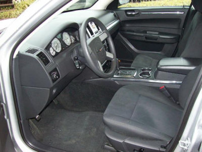 2010 Chrysler 300  Touring