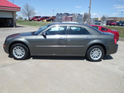 2010 Chrysler 300  Touring