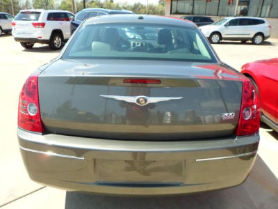 2010 Chrysler 300  Touring