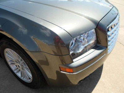 2010 Chrysler 300  Touring