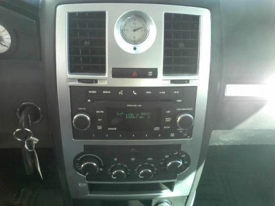 2010 Chrysler 300  Touring