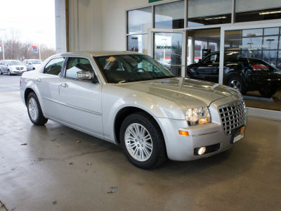 2010 Chrysler 300  Touring